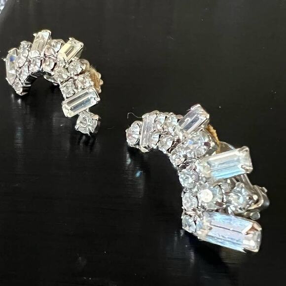 Vintage 1.5" By Gale Half Moon Diamante/Rhinestone Clip-On Earrings - Picture 2 of 5
